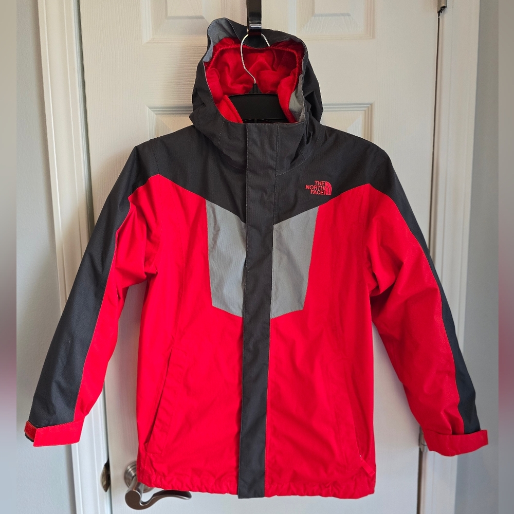 The North Face HyVent Triclimate Jacket, boys' size 10/12.